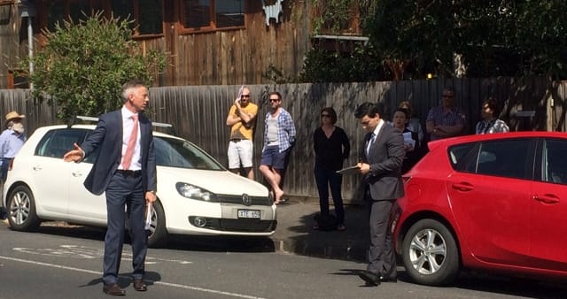 11oct.110346 11oct.110346