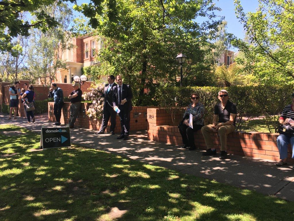 Clearance Rate Steady Despite Low Supply 148 2016 10 29 14.35.02 Hdr