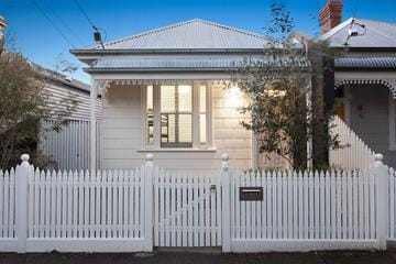 With interest rates at a historical low, it might be a wise time to buy rather than rent 2 Ao.065948
