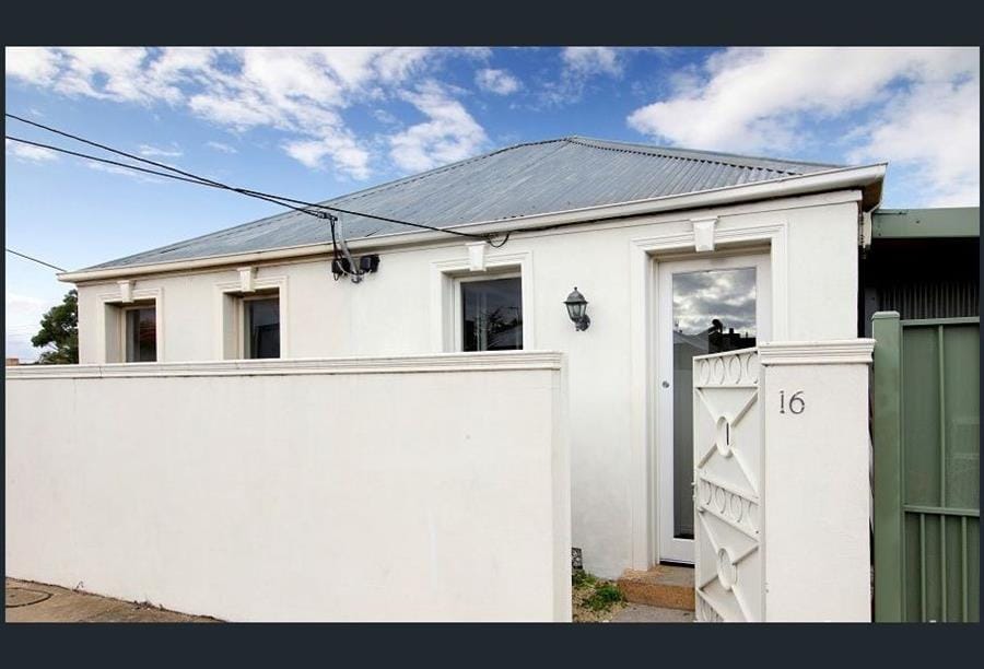 What effect is Covid-19 having on Melbourne property prices 1 Image54 9900000000079e3c