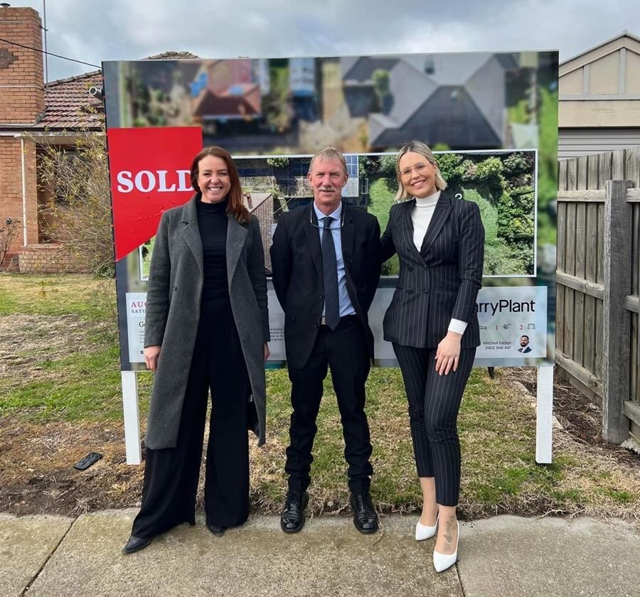 Is Now the Right Time to Buy? Property Listings Rise 51 Kjh