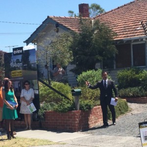 Newsl 151109 300x300 1